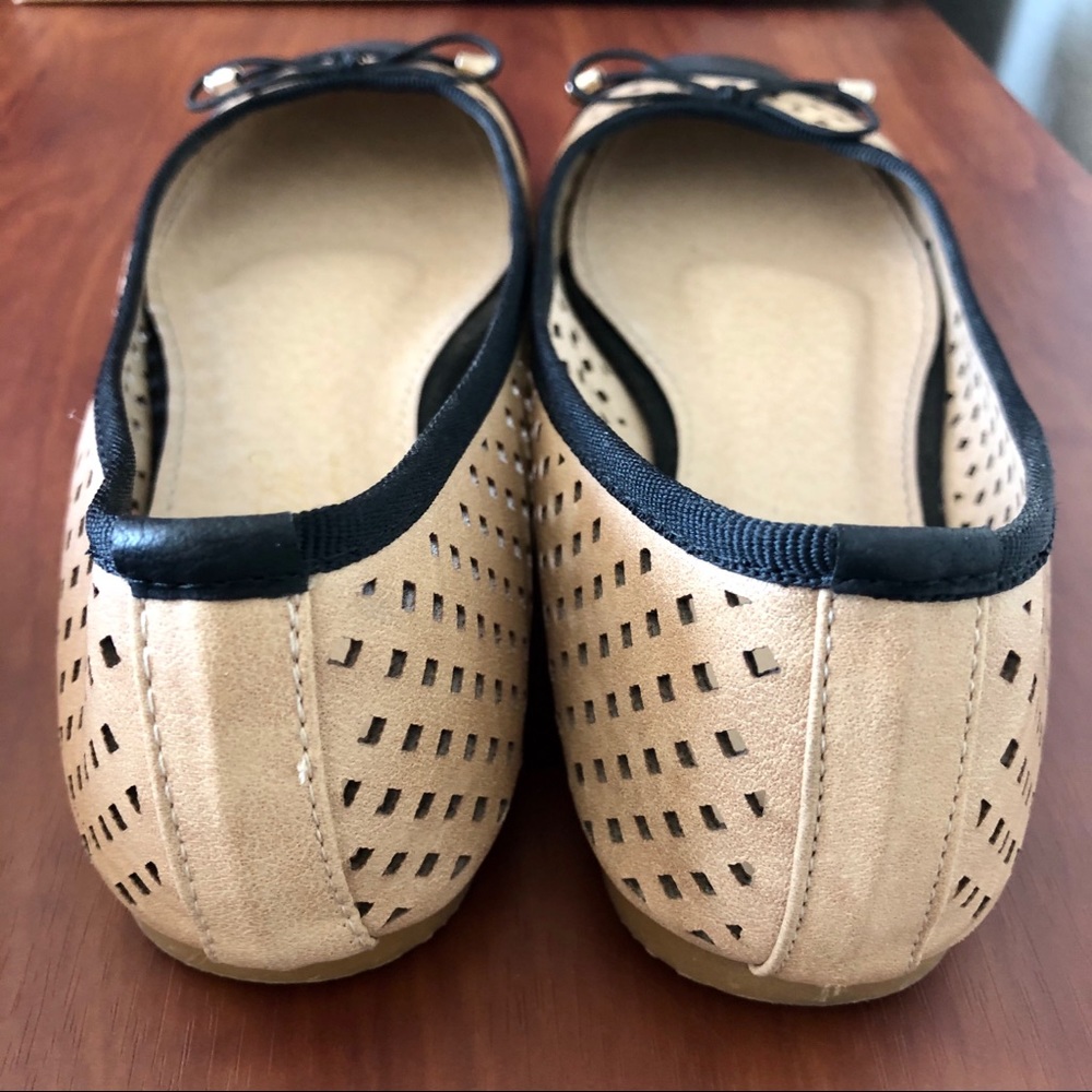 ModCloth flats - Picture 2 of 3